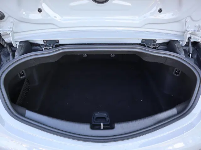 Mercedes-Benz CLE Cabriolet 200 AMG Line 2024 Benzine 11