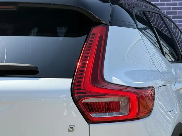 Volvo XC40 2.0 T4 R-Design 2019 Benzine 9