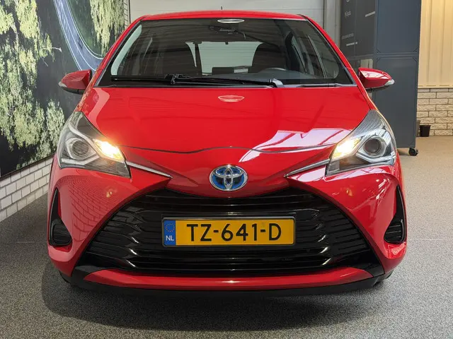 Toyota Yaris 1.5 Hybrid Active 2018 Hybride Benzine 3