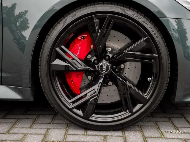 Audi RS6 4.0 TFSI Quattro 2021 Benzine 17