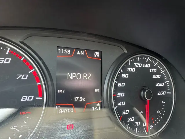 SEAT Leon ST 1.4 EcoTSI FR Connect 2017 Benzine 8