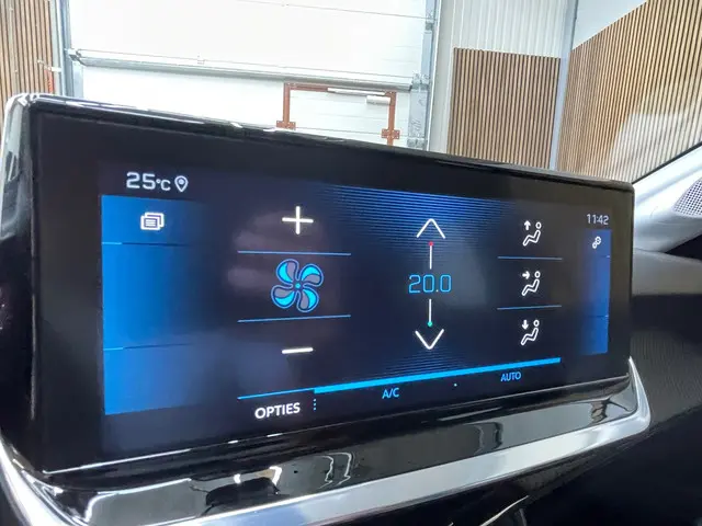 Peugeot 208 1.2 Turbo Allure 102 PK 2020 Benzine 34