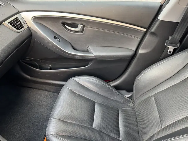 Hyundai i30 1.6 GDI i-Catcher 2012 Benzine 31