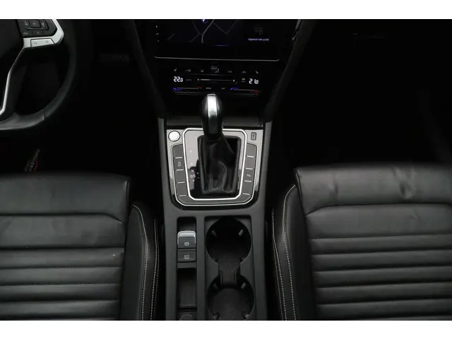 Volkswagen Passat 2.0 TSI R-Line Business + 2020 Benzine 10