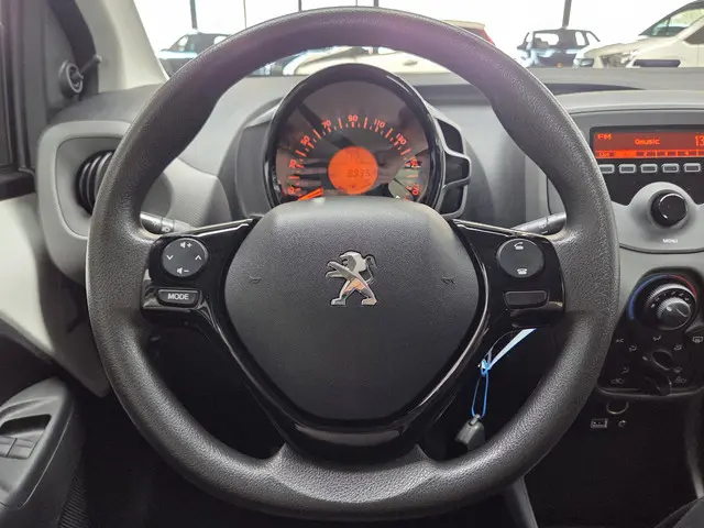 Peugeot 108 1.0 e-VTi Active 2020 Benzine 21