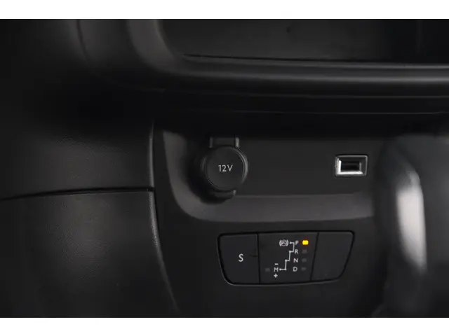 Citroën C3 PureTech 110 EAT6 Shine 2023 Benzine 38