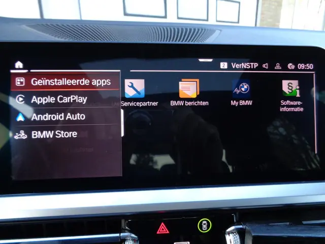 BMW 3 Serie 330i High Executive 2020 Benzine 15