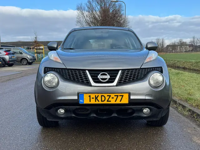 Nissan Juke 1.6 Acenta AUTOMAAT NIET 100 2013 Benzine 8