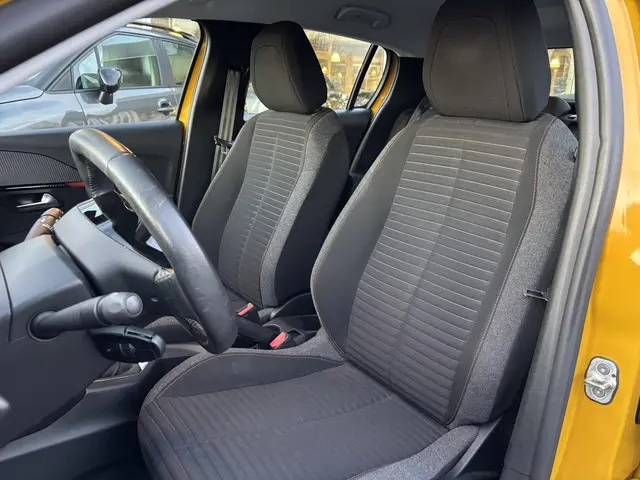 Peugeot 208 1.2 PureTech Active 2021 Benzine 7