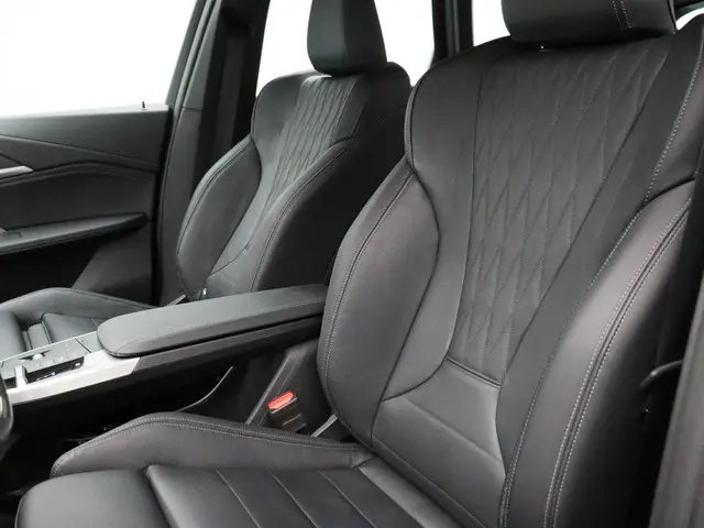 BMW X1 sDrive18i 2023 Benzine 11