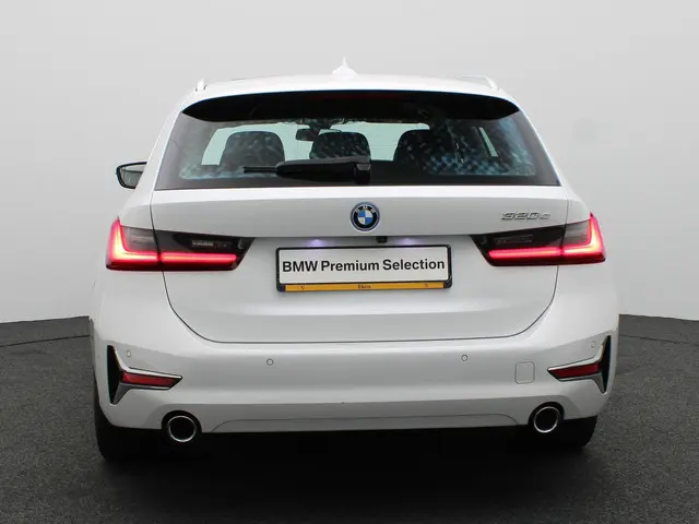 BMW 3 Serie 320e Touring 2021 Hybride Benzine 5