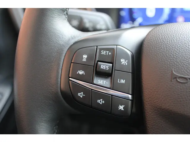 Ford Kuga 2.5 PHEV Titanium 2021 Hybride Benzine 10