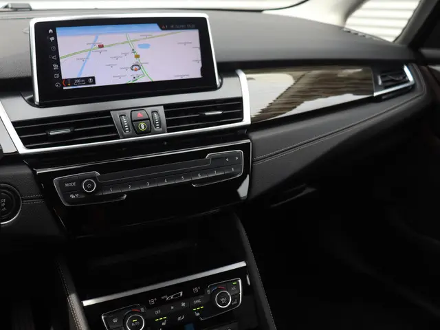 BMW 2 Serie Active Tourer 218i 2021 Benzine 14