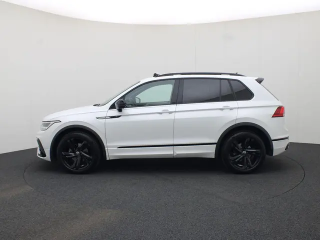 Volkswagen Tiguan 1.5 Tsi 150pk DSG R-Line 2024 Benzine 6