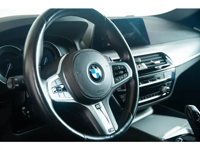 BMW 5 Serie 530d High Executive 2020 Diesel 34
