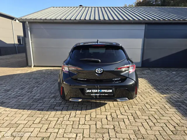 Toyota Corolla 2.0 Hybrid Dynamic 2021 Hybride Benzine 4