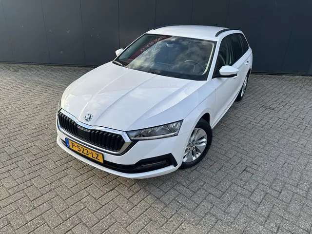 Škoda Octavia Combi 1.0 TSI Ambition 2022 Benzine 4