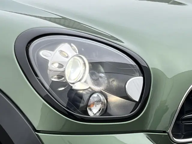 MINI Countryman 1.6 One Pepper 2016 Benzine 43