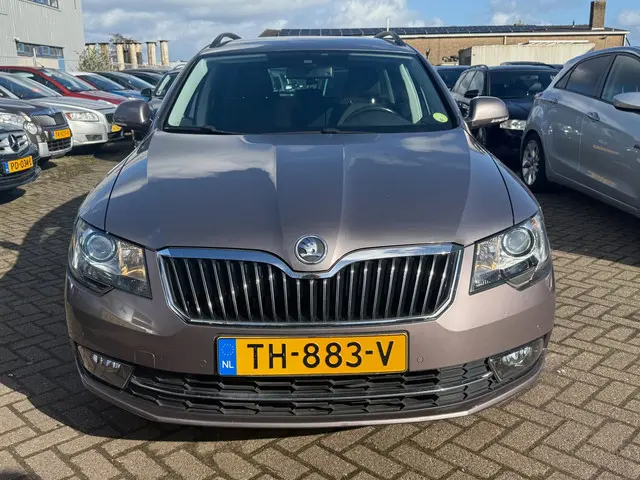Škoda Superb Combi 1.6 TDI Ambition Business 2014 Diesel 4