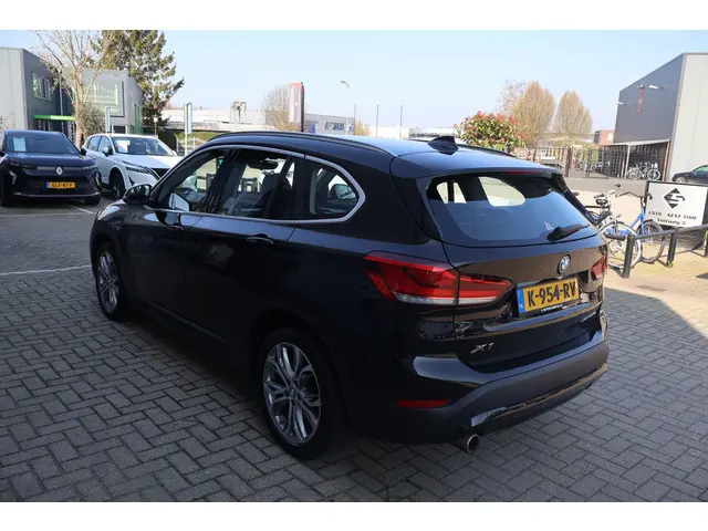 BMW X1 xDrive25e Executive 2021 Hybride Benzine 3