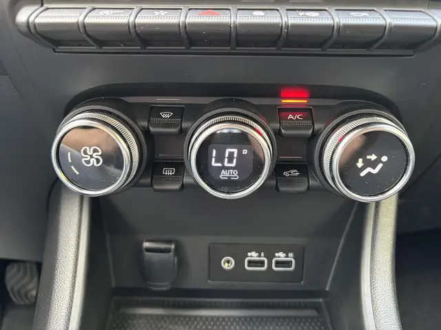 Renault Captur 1.0 TCe 90 techno 2023 Benzine 12