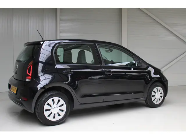 Volkswagen up! 1.0 2022 Benzine 2