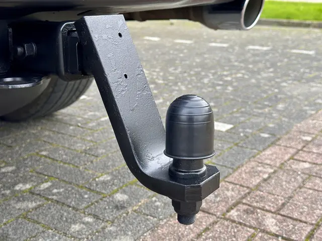 Dodge Ram 1500 5.7 V8 4x4 Quad Cab 6'4 Sport 2018 LPG/Gas 33