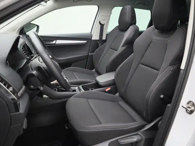 Škoda Karoq 1.5TSI/150PK Design DSG 2024 Benzine 17