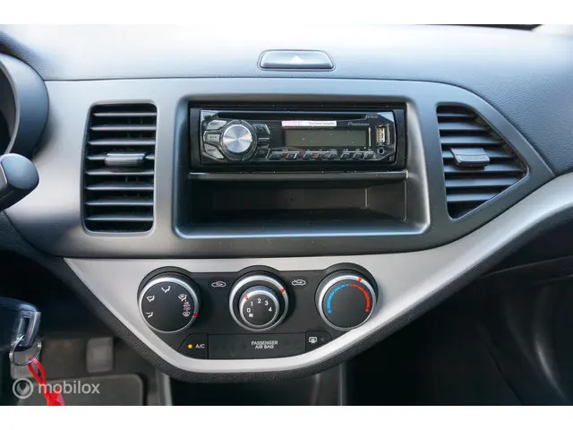 Kia Picanto 1.0 CVVT ComfortLine 2014 Benzine 10