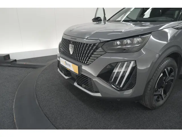 Peugeot 2008 PureTech 130 EAT8 GT 2024 Benzine 19