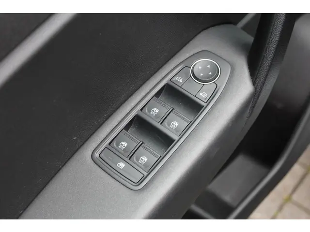 Renault Captur 1.0 TCe 90 evolution 2023 Benzine 9