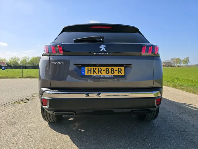 Peugeot 3008 1.2 PureTech Active 2022 Benzine 5