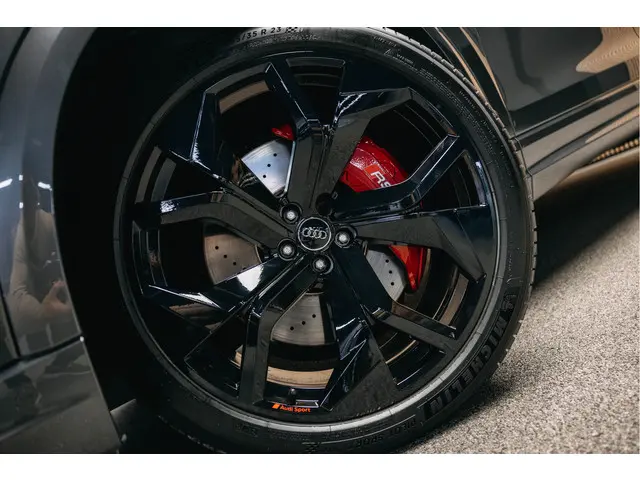 Audi RSQ8 4.0 TFSI quattro 2021 Hybride Benzine 6