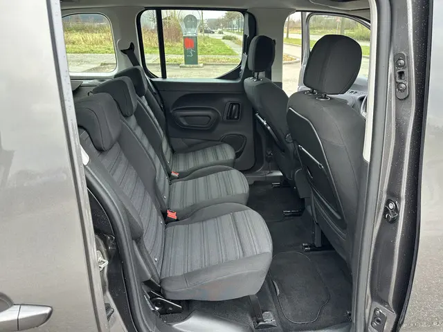 Opel Combo life 1.2 Turbo L1H1 Edition 2018 Benzine 12
