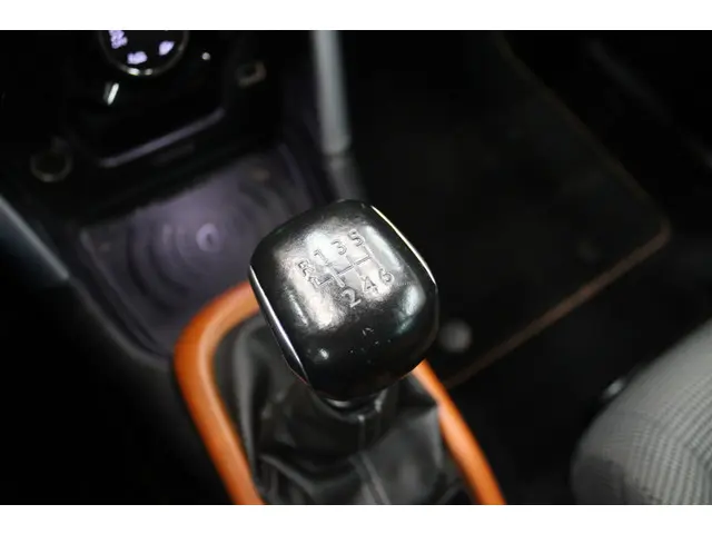 Citroën C3 Aircross 1.2 PureTech S&S Shine 2019 Benzine 26