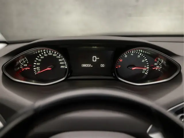 Peugeot 308 SW 1.2 PureTech Sport 2020 Benzine 21