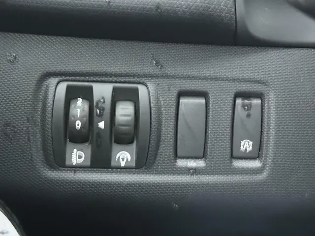 Renault Clio 0.9 TCe Expression 2013 Benzine 28