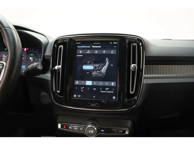 Volvo XC40 P8 Recharge AWD R-Design 2021 Elektrisch 10