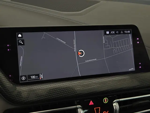 BMW 1 Serie 118i High Executive Edition 2019 Benzine 16