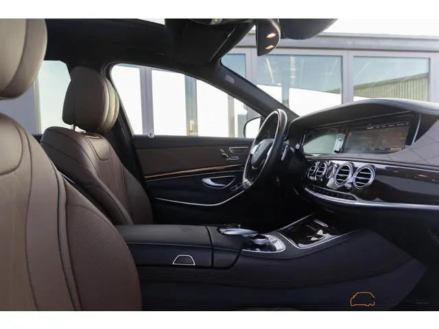Mercedes-Benz S-Klasse 500 Maybach 2015 Benzine 50