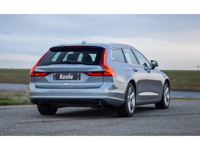 Volvo V90 2.0 T5 Momentum 2017 Benzine 11
