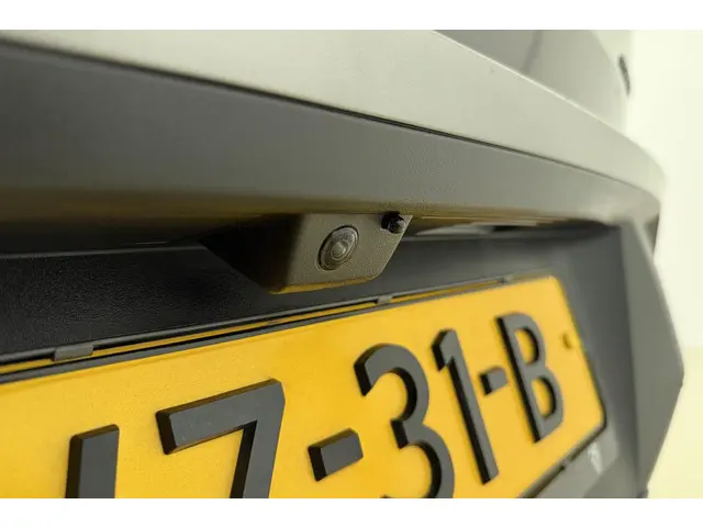 Peugeot 3008 1.2 Hybrid 136 Allure 2024 Hybride Benzine 3