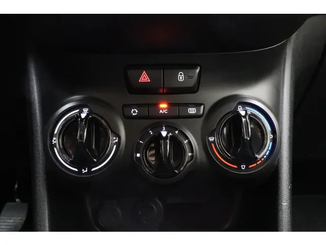 Peugeot 208 1.2 PureTech Active 2016 Benzine 18