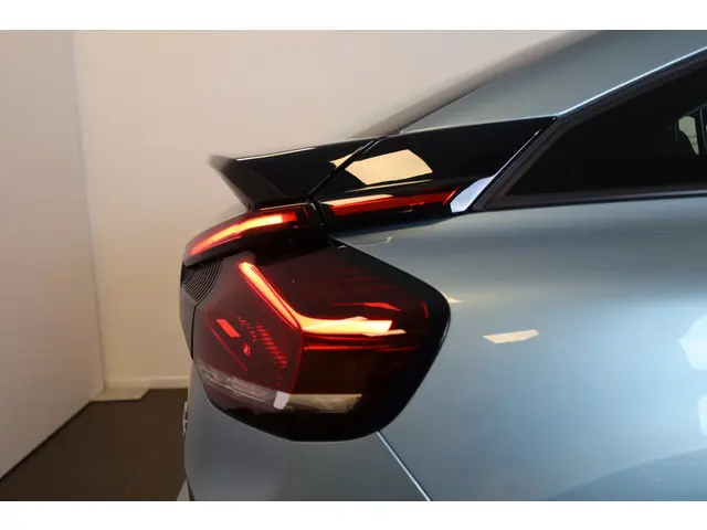 Citroën C4 PT 130 Feel Edition 2021 Benzine 15