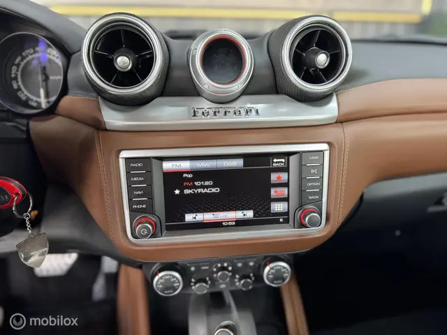 Ferrari California 3.9 T HELE 2016 Benzine 29