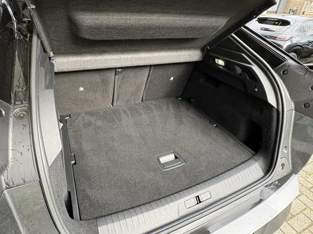 Peugeot 3008 1.2 Hybrid 145 GT 2025 Hybride Benzine 16