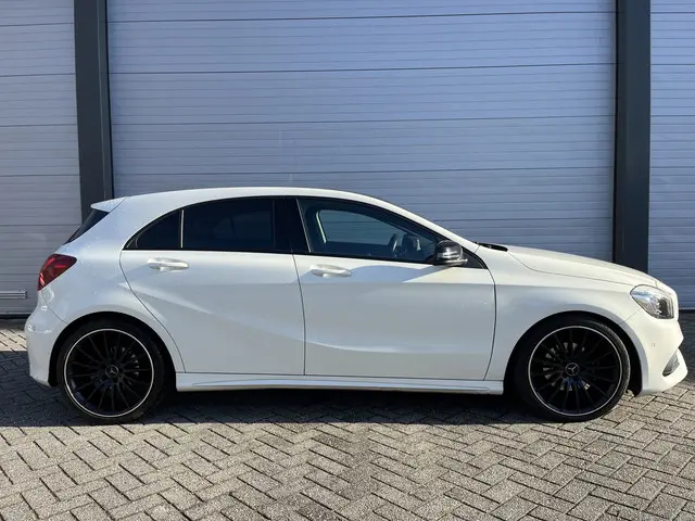 Mercedes-Benz A-Klasse 180 Ambition 2017 Benzine 14