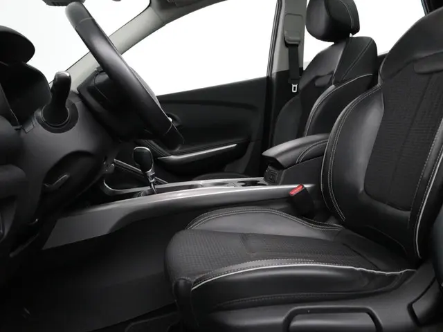 Renault Kadjar 1.2 TCe Bose 2017 Benzine 26
