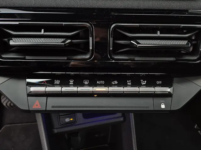 Nissan Micra ADVANCE 52 kWh 2025 Elektrisch 38