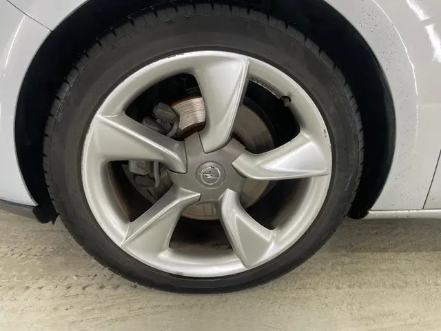 Opel Astra GTC 1.4 Turbo Sport 2013 Benzine 11